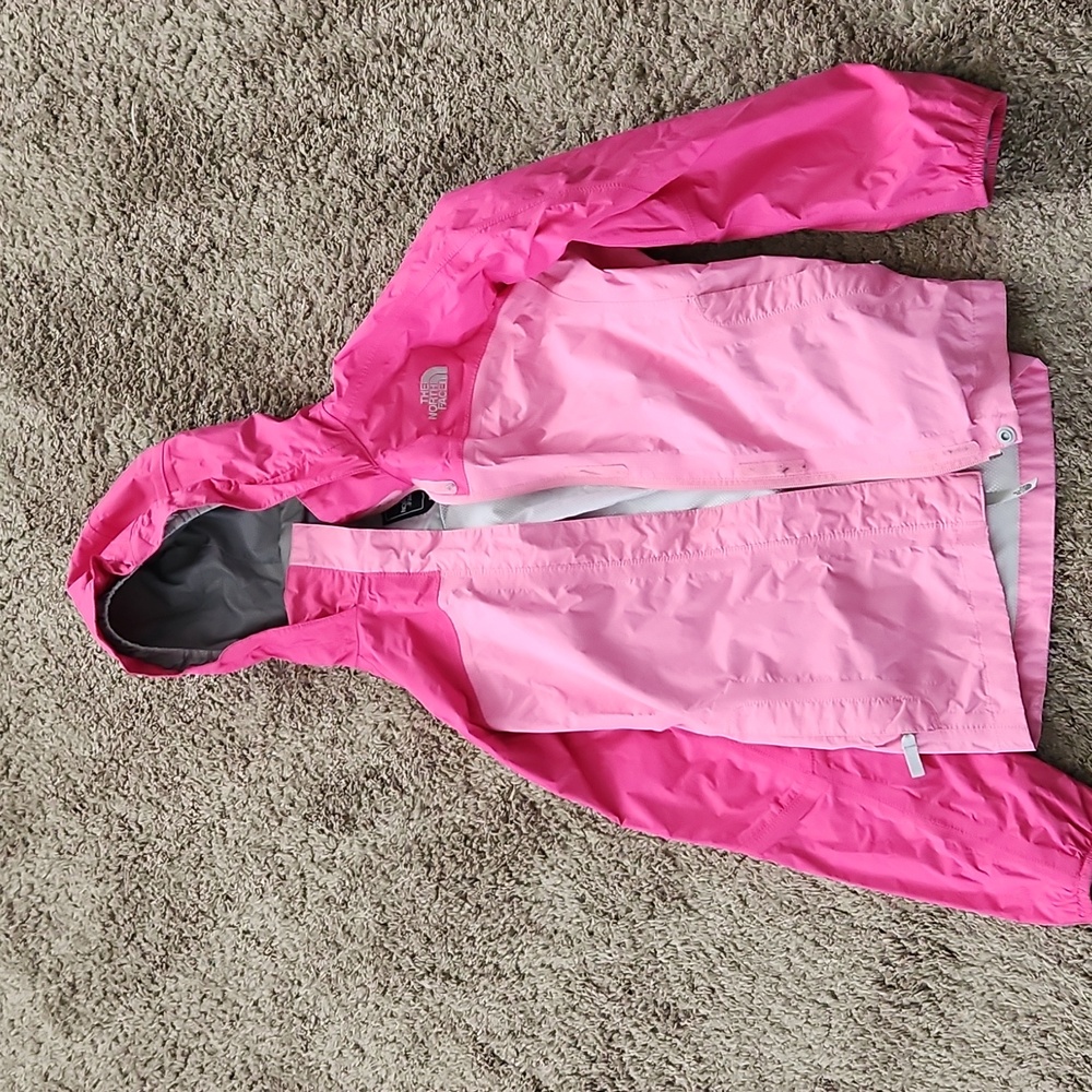 The North Face Hyvent jacket. PINK! GIRLS L.